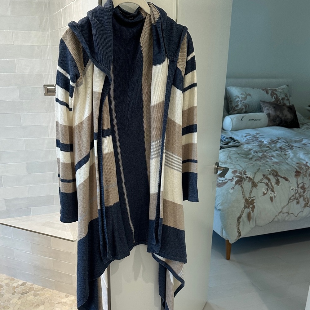 LINE Knitwear Striped Hooded Long Cardigan in Blue and Tan